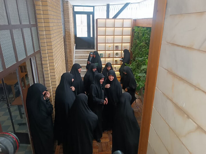گزارش تصویری/بازدید رئیس و اعضای فراکسیون زنان مجلس شورای اسلامی از دفتر تبلیغات اسلامی حوزه علمیه قم