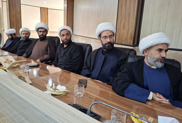 تصاویر/ جلسه تبیینی اساتید حوزه علمیه اردبیل