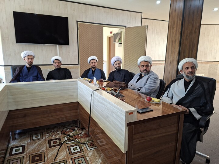 تصاویر/ جلسه تبیینی اساتید حوزه علمیه اردبیل