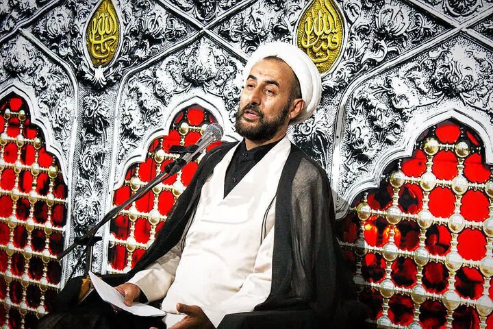تصاویر/ برگزاری مراسم عزاداری شهادت امام حسین در مدرسه علمیه صاحب‌الزمان ایلام