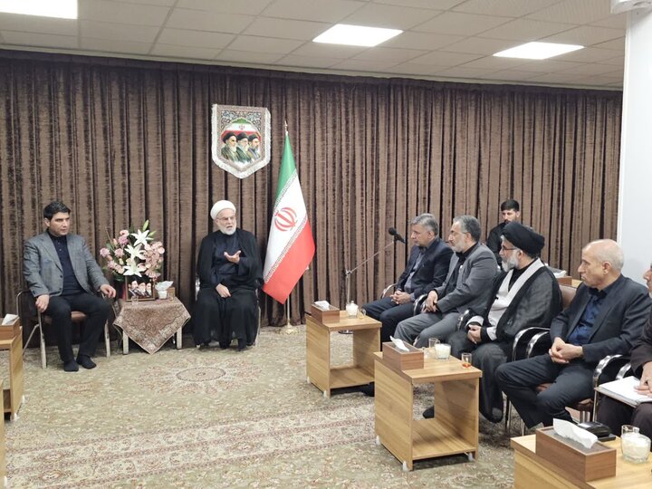 تصاویر/برگزاری ستاد استانی برگزاری مراسمات تشییع امام شهید در کردستان