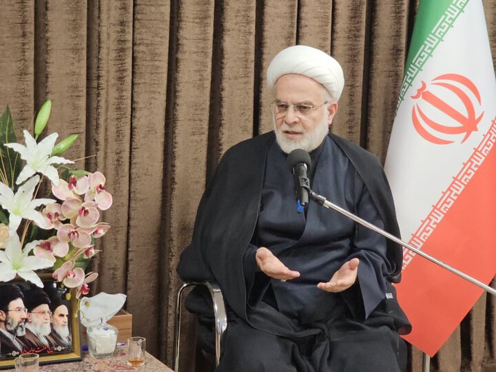 تصاویر/برگزاری ستاد استانی برگزاری مراسمات تشییع امام شهید در کردستان