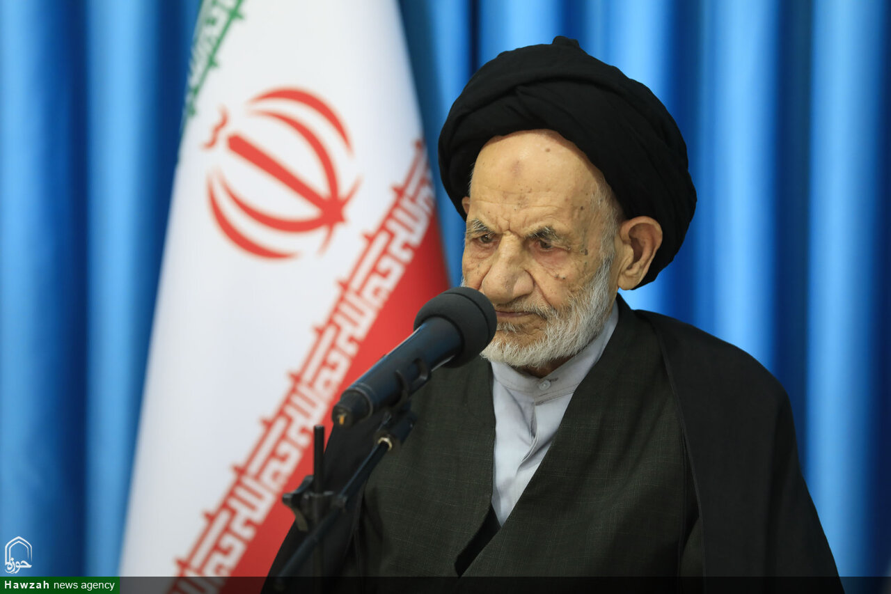 نماینده ولی فقیه در خراسان جنوبی:  دشمن برای سلطه به دنبال خروج جامعه از مدار قانون است