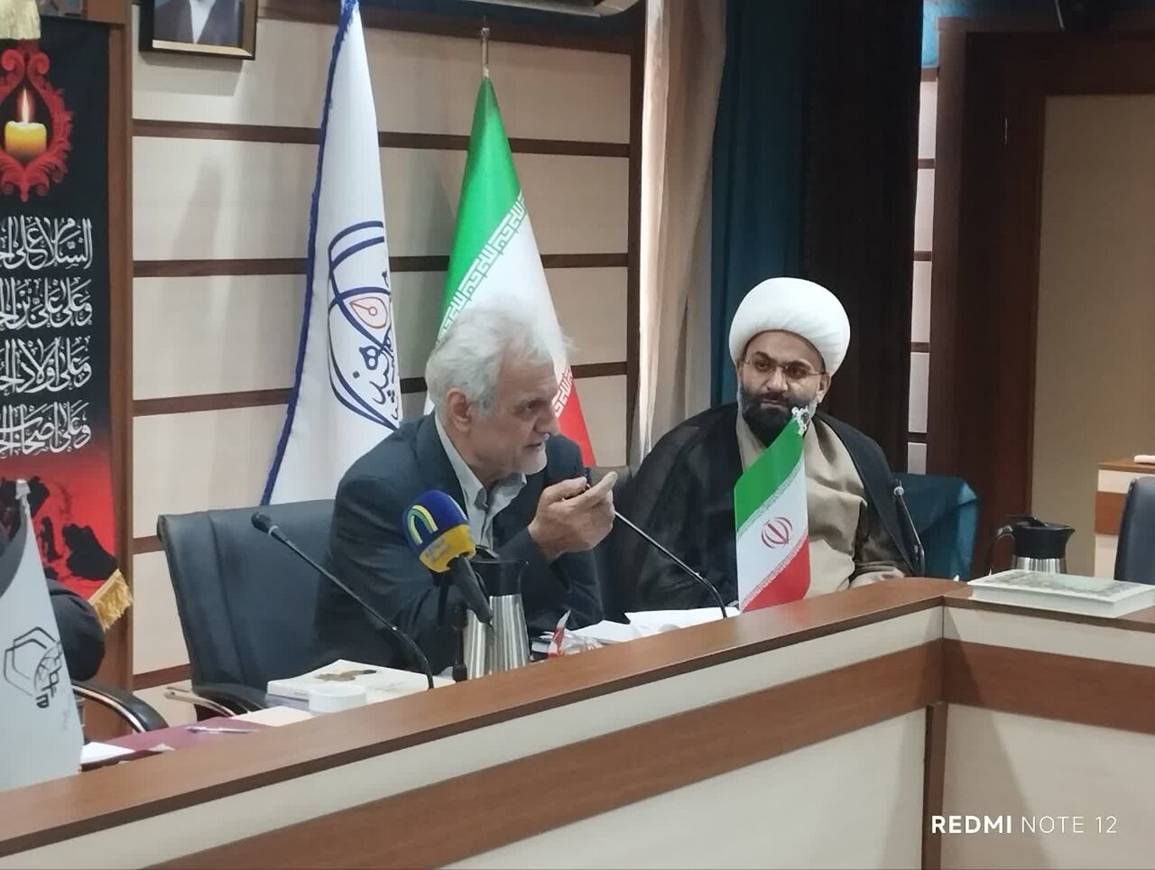 بحران نظام‌های سیاسی ناشی از گسست میان حقیقت و قدرت است