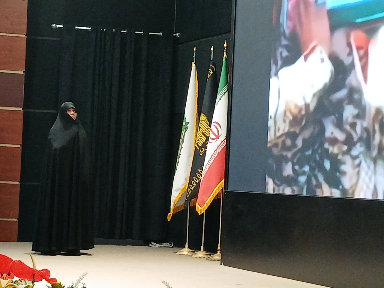 تصاویر/ نخستین سالگرد شهدای جنگ تحمیلی ۱۲ روزه در جوار حرم رضوی