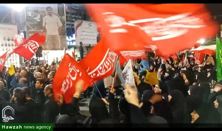 فیلم | شعار یالثارات الخامنه ای در خیابان انقلاب خرم آباد
