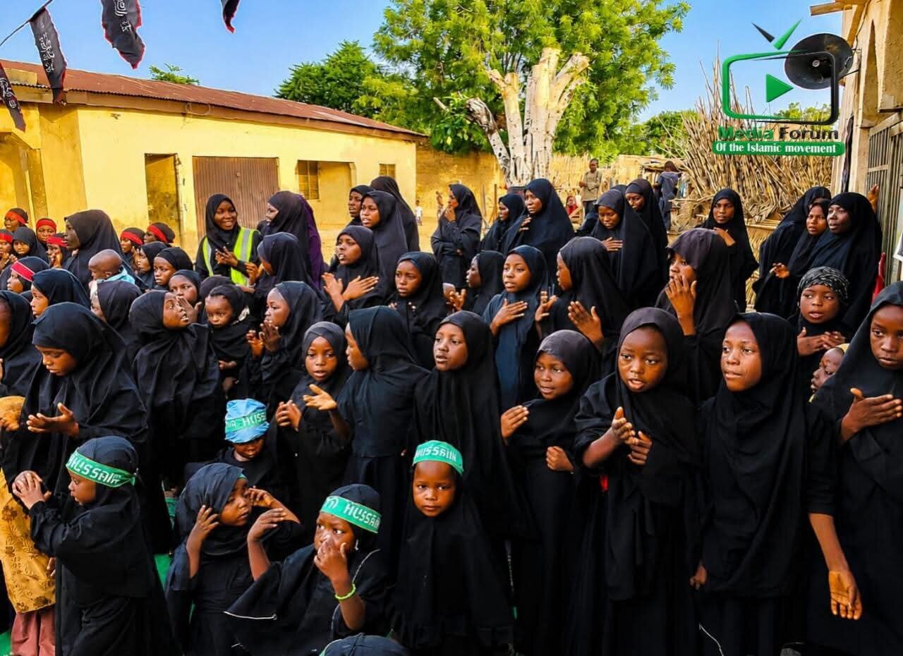 «Pour quel crime a-t-il été tué ?» : des dizaines de milliers de mères nigérianes rendent hommage à Ali al-Asghar (as)