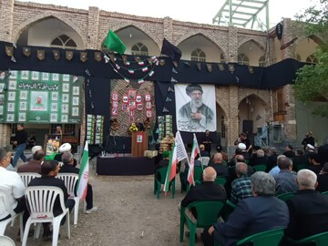 مراسم بزرگداشت شهید هسته‌ای در روستای ارمک کاشان برگزار شد+ عکس