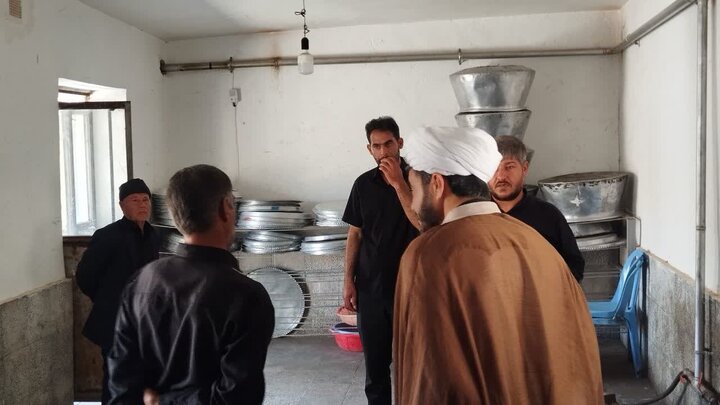 تصاویر/ حضور امام جمعه شهرستان باروق در روستای زارنجی