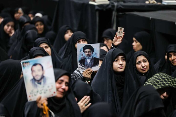 تصاویر/ اولین شب مراسم عزاداری ماه محرم در جوار محل عروج ملکوتی قائد شهید انقلاب