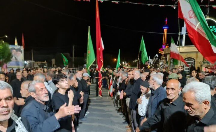 تصاویر/ حضور عزاداران حسینی در تجمع شبانه نقده