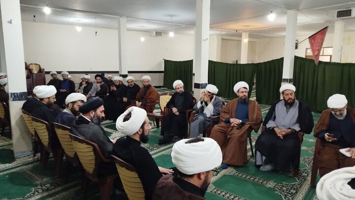 نشست روحانیون تویسرکان پیرامون جذب و پذیرش حوزه های علمیه

