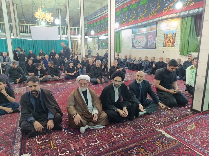 حضور نماینده ولی فقیه درکاشان در اجتماع شبانه و عزاداران شهرهای جوشقان، کامو و چوگان