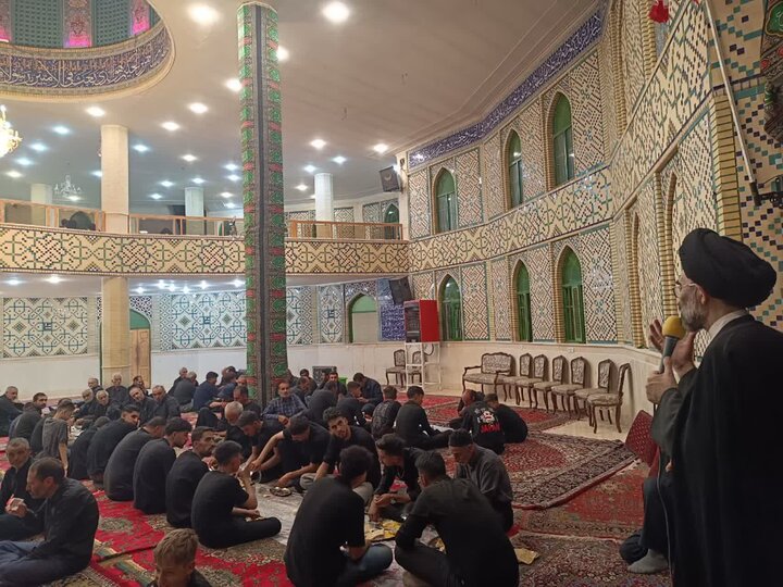 حضور نماینده ولی فقیه درکاشان در اجتماع شبانه و عزاداران شهرهای جوشقان، کامو و چوگان