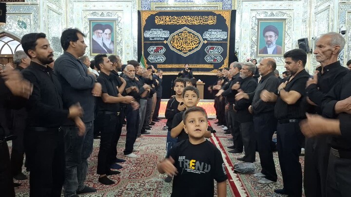 شب هفتم محرم در حرم مطهر امامزاده حسین بن موسی الکاظم(ع) در طبس