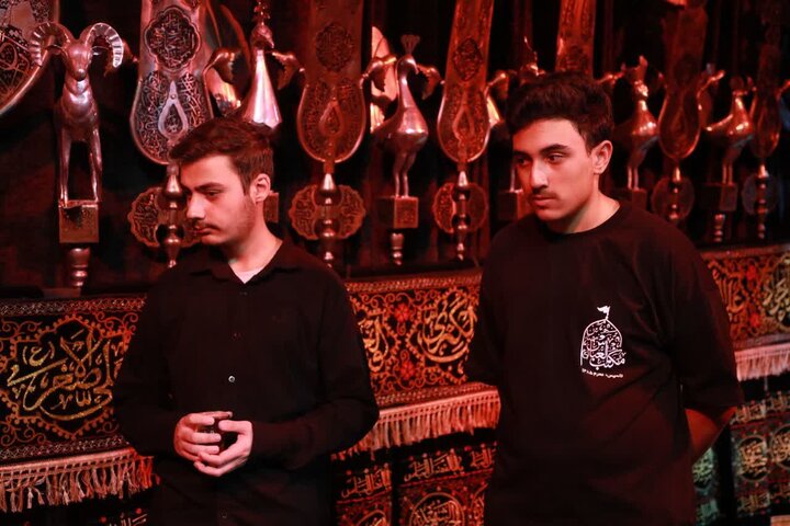 تصاویر/ حضور نماینده رهبر معظم انقلاب در استان در مواکب «مکتب العباس(ع)» و «حضرت عشق» شهر سمنان