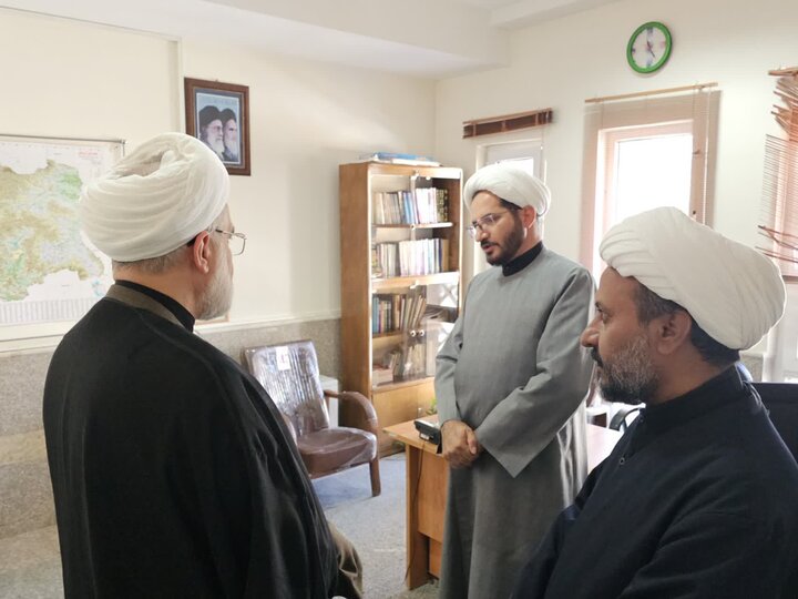 تصاویر/بازدید نماینده ولی‌فقیه در استان از اداره‌کل تبلیغات اسلامی کردستان