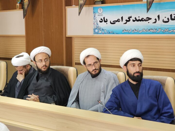 تصاویر/بازدید نماینده ولی‌فقیه در استان از اداره‌کل تبلیغات اسلامی کردستان