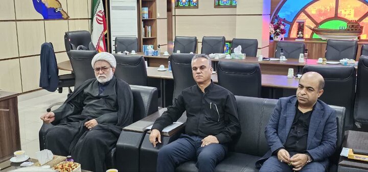 تصاویر/ نشست هماهنگی بزرگداشت رهبر شهید در کنگان