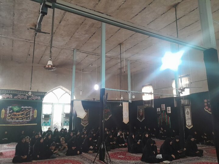 تصاویر/مراسم عزاداری دهه محرم در مدارس علمیه خواهران لرستان