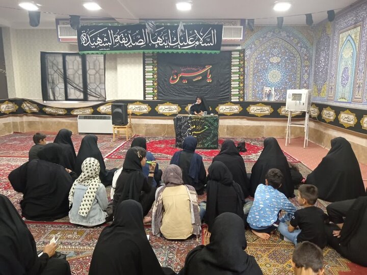 تصاویر/مراسم عزاداری دهه محرم در مدارس علمیه خواهران لرستان