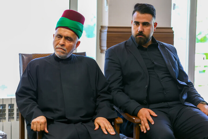 تصاویر / دیدار نماینده ویژه تولیت حرم امام حسین (ع) با امام‌جمعه تبریز