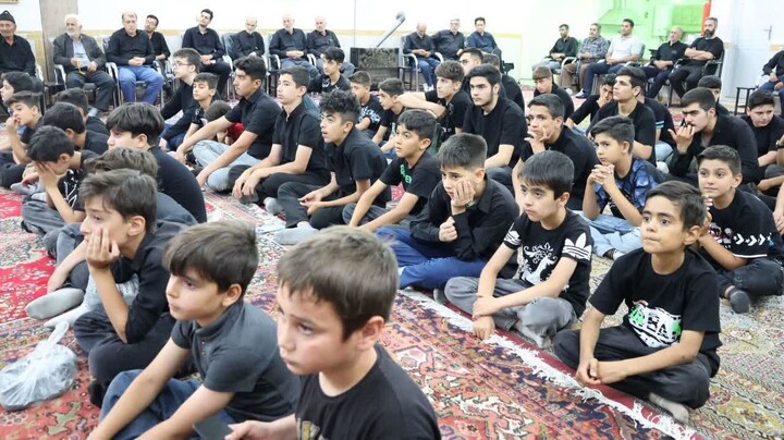 تصاویر / آئین تجلیل از پیرغلامان حسینی شهرستان مرند