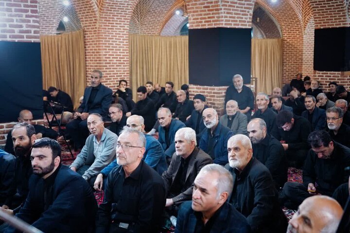 تصاویر/ مراسم سخنرانی هفتم محرم ۱۴۰۵ توسط امام جمعه اردبیل