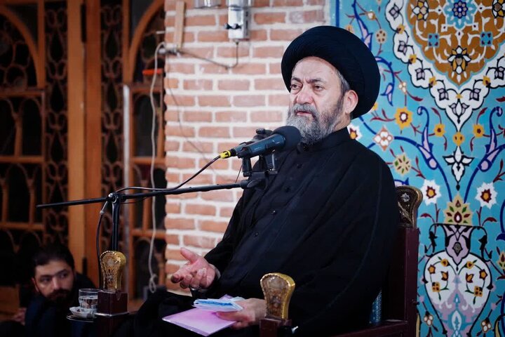 تصاویر/ مراسم سخنرانی هفتم محرم ۱۴۰۵ توسط امام جمعه اردبیل