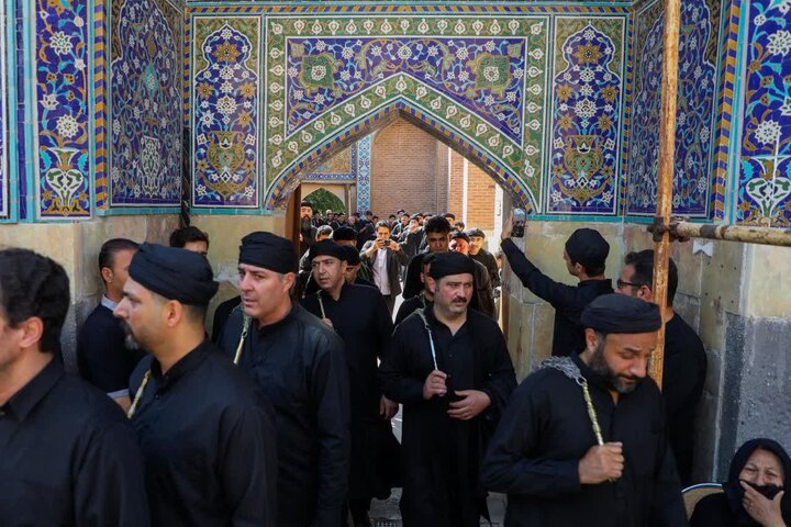 تصاویر/ عزاداری مردم اردبیل در بقعه تاریخی شیخ صفی الدین اردبیل