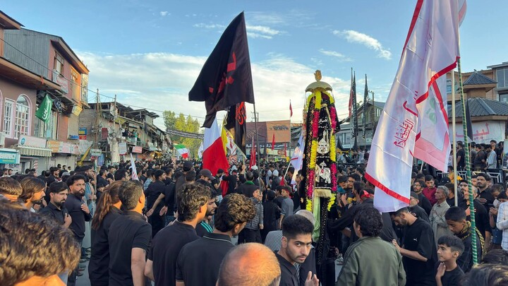 تصاویر/ راہنمائی عزاداران سیدالشهدا در جامو و کشمیر