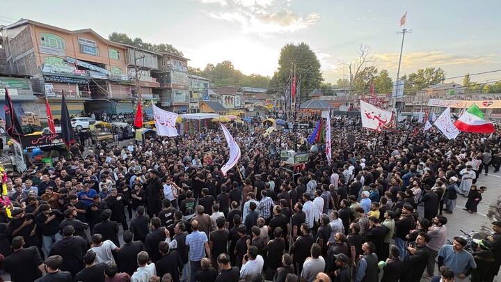 تصاویر/ راہنمائی عزاداران سیدالشهدا در جامو و کشمیر