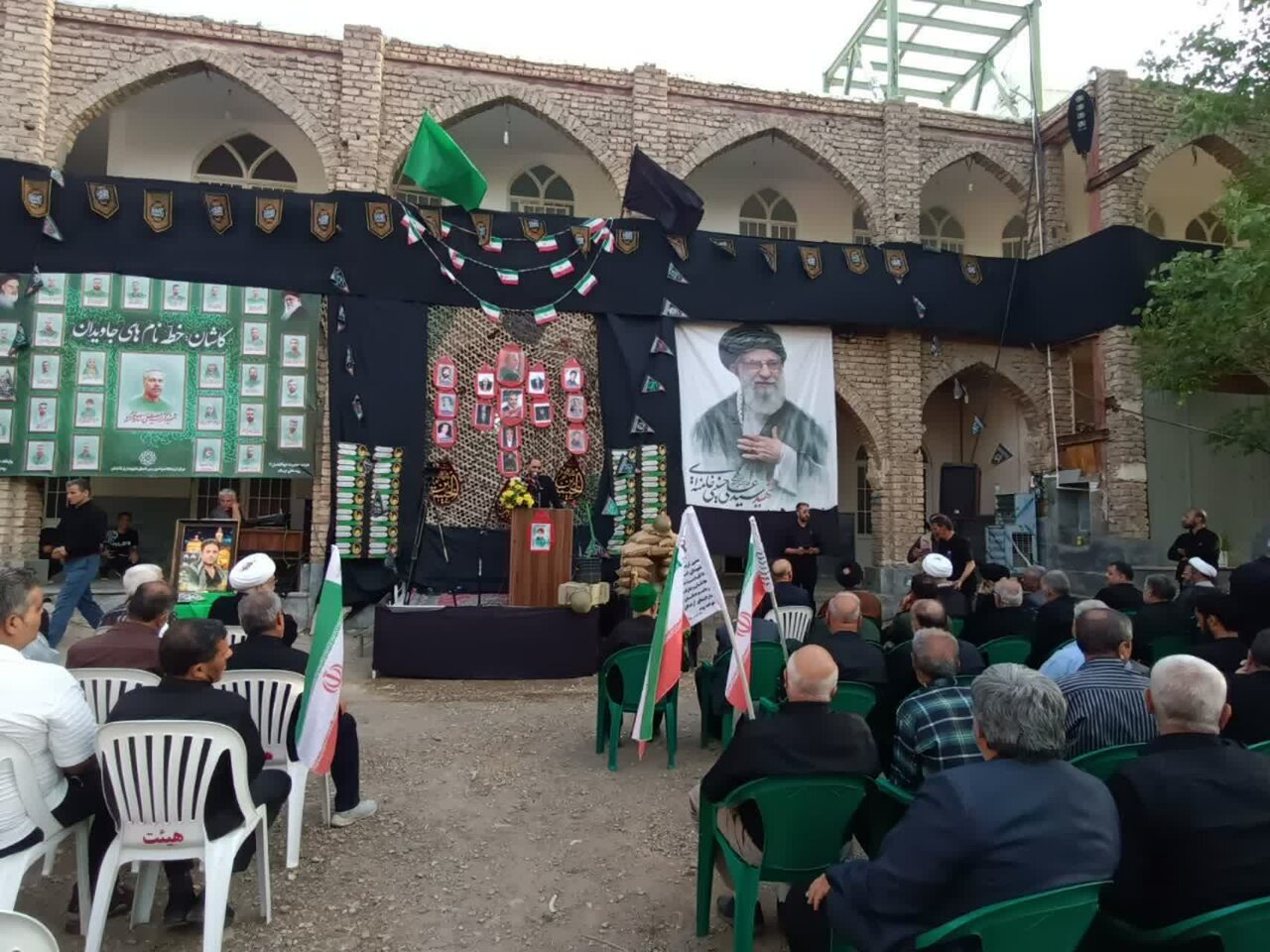 مراسم بزرگداشت شهید هسته‌ای در روستای ارمک کاشان برگزار شد+ عکس