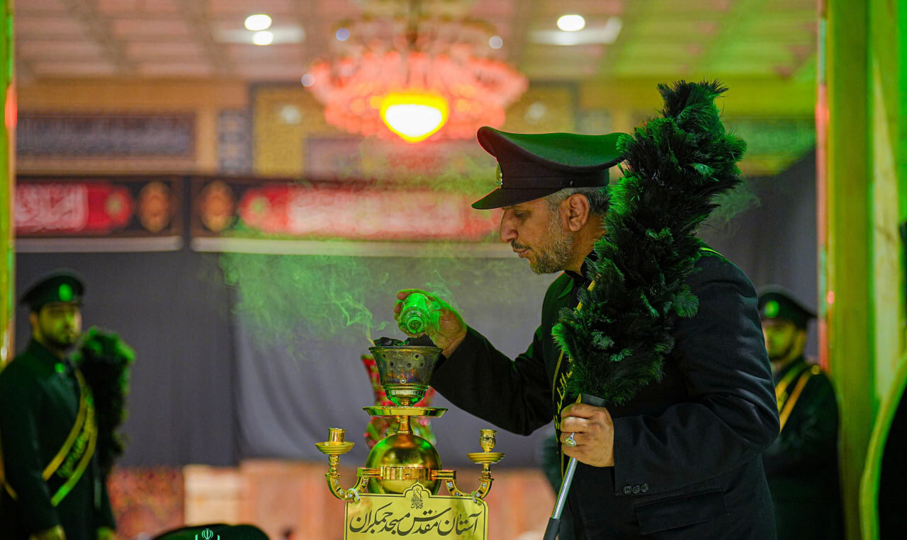 گزارش تصویری + شب هفتم محرم؛ زمزمه عشق حسینی در خانه منتظران ظهور