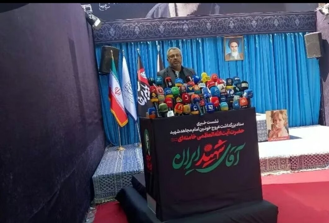 Detalles de las honras fúnebres y el sepelio del Líder Mártir: Procesiones en Teherán, Qom, Nayaf, Karbala y Mashhad