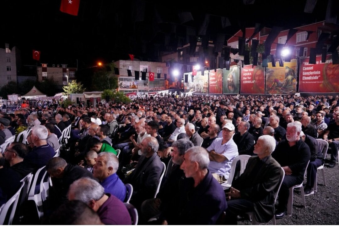 پیام وفاداری و آزادگی کربلا در آیین سوگواری زینبیه استانبول