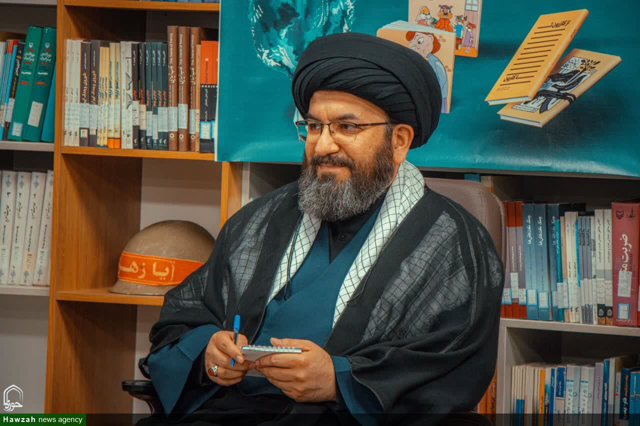 استفاده از قالب‌های گفت‌وگومحور، راه کاهش فاصله میان مردم و مسئولان است/ برنامه‌های غیررسمی، تصویر واقعی‌تری از مسئولان ارائه می‌دهند