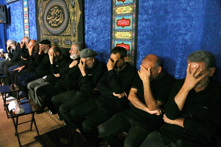 تصاویر/ مراسم عزاداری شب هشتم محرم‌الحرام در دفتر آیت الله فقیهی