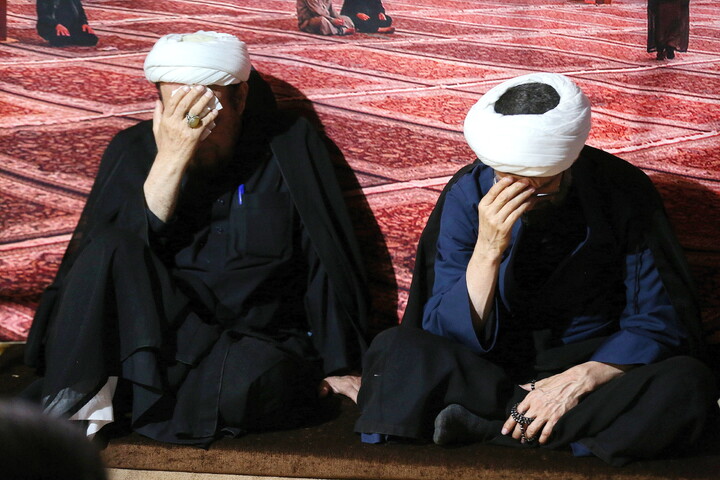 تصاویر/ مراسم عزاداری شب هشتم محرم‌الحرام در دفتر آیت الله فقیهی