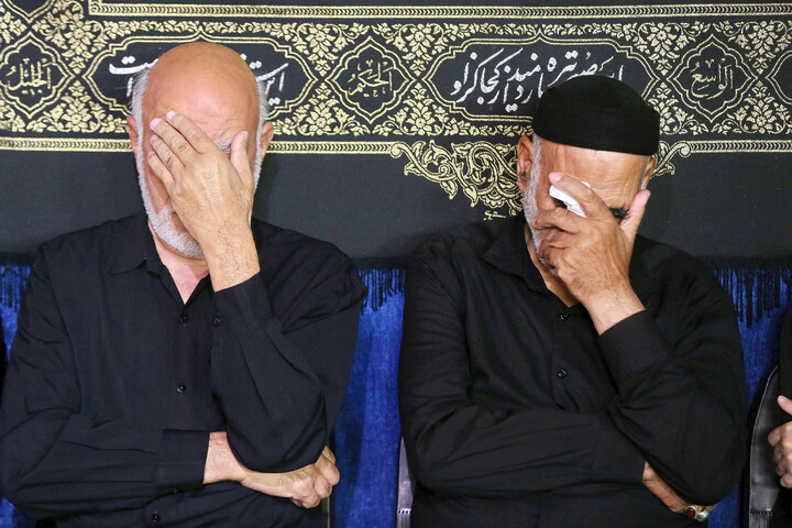 تصاویر/ مراسم عزاداری شب هشتم محرم‌الحرام در دفتر آیت الله فقیهی