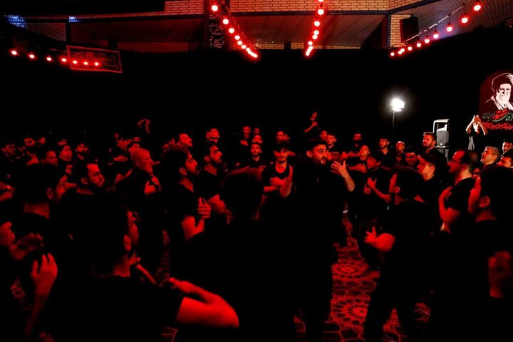 تصاویر/ مراسم سوگواری شب هشتم محرم در هیئت «حسین جان» ارومیه
