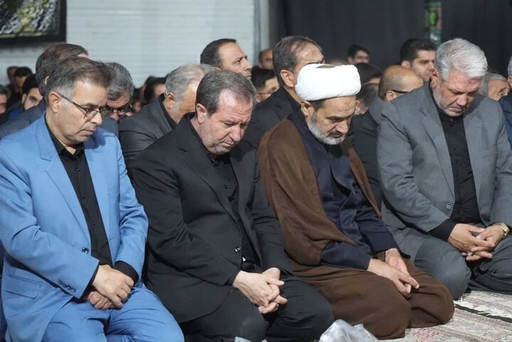 تصاویر/ حضور استاندار آذربایجان‌غربی در آیین عزاداری مجموعه دادگستری استان
