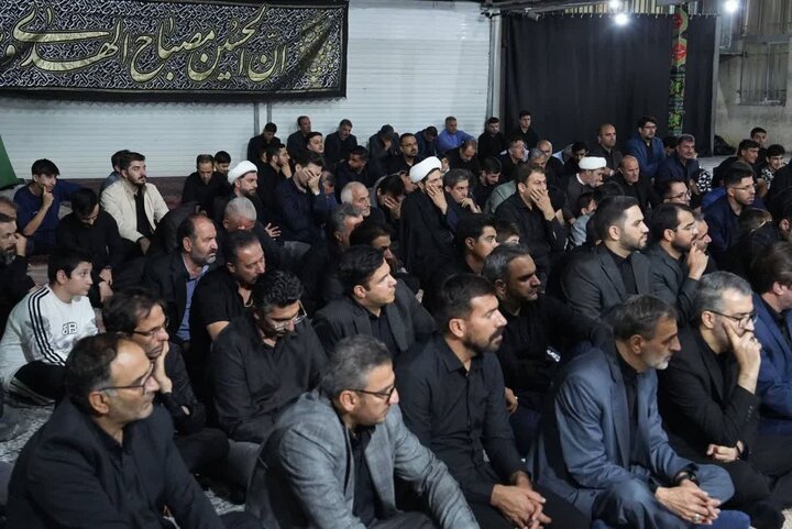تصاویر/ حضور استاندار آذربایجان‌غربی در آیین عزاداری مجموعه دادگستری استان