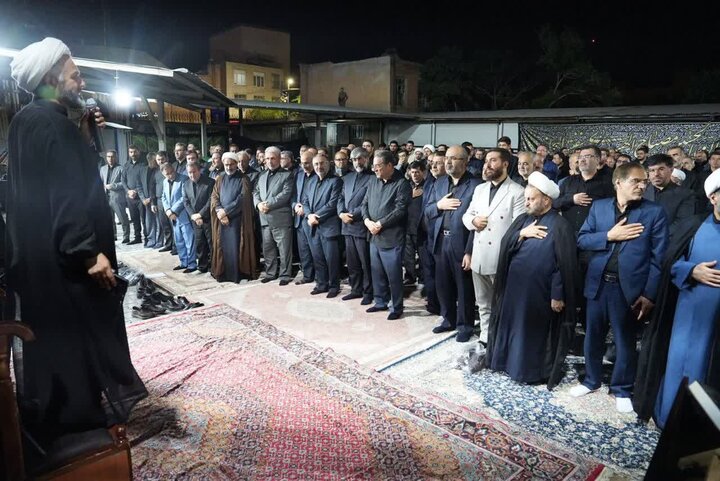 تصاویر/ حضور استاندار آذربایجان‌غربی در آیین عزاداری مجموعه دادگستری استان