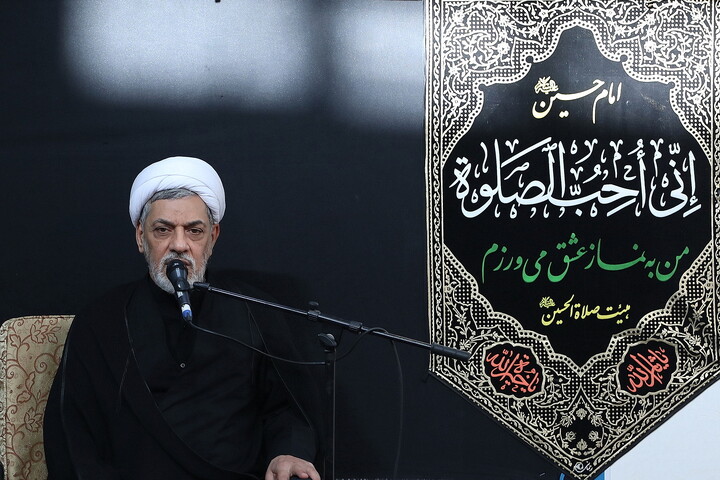 تصاویر/ مراسم عزادرای روز هشتم محرم در بیت آیت الله العظمی سبحانی