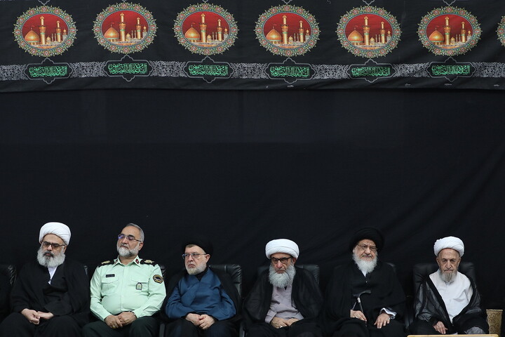تصاویر/ مراسم عزادرای روز هشتم محرم در بیت آیت الله العظمی سبحانی