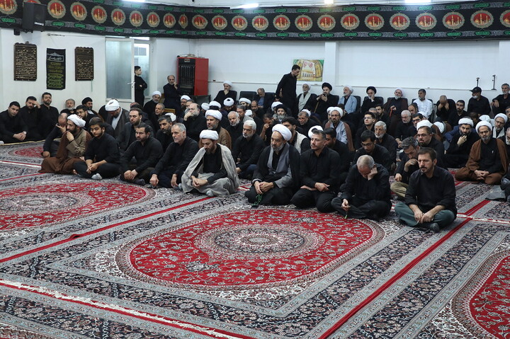 تصاویر/ مراسم عزادرای روز هشتم محرم در بیت آیت الله العظمی سبحانی