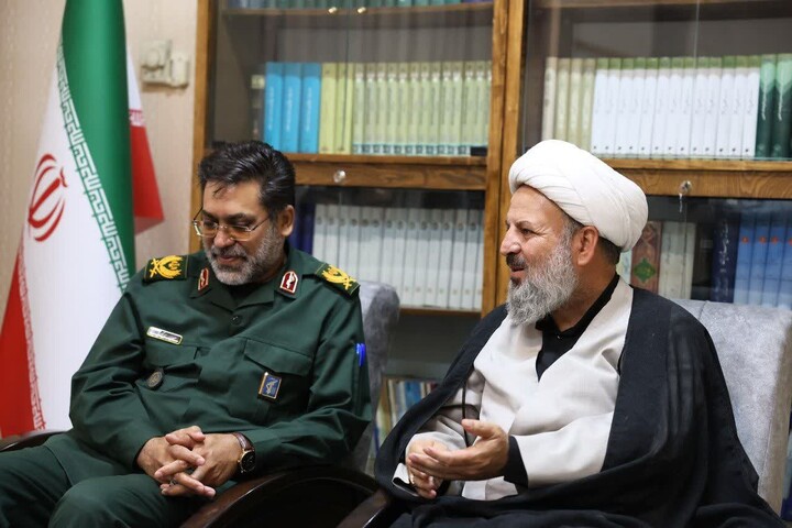 تصاویر / دیدار فرمانده سپاه انصارالحسین(ع) با مدیرکل تبلیغات اسلامی همدان