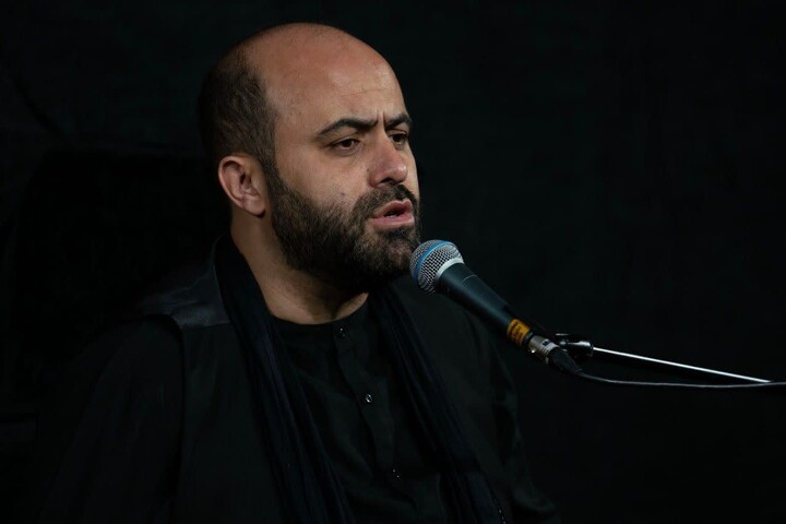 تصاویر/ عزاداری موکب روضه نورالحسین (ع) در شب هشتم محرم