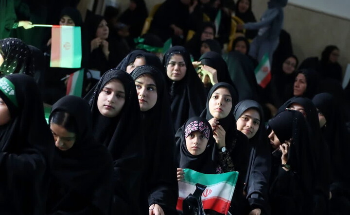 تصاویر / «من دختر حسینم»؛ تجلی هویت عاشورایی دختران زنجانی